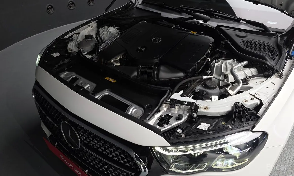 Фото 6 - Mercedes-Benz E-Class