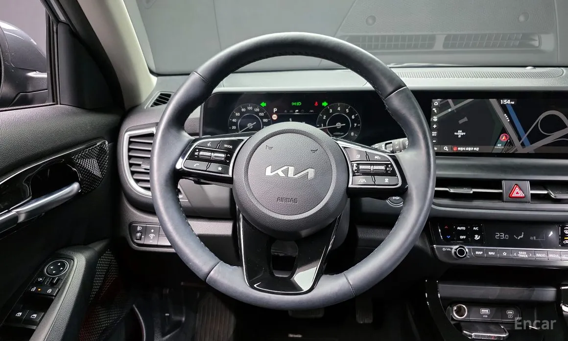 Фото 13 - Kia Seltos