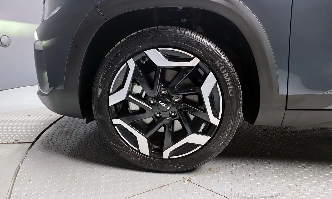 Фото 5 - Kia Seltos