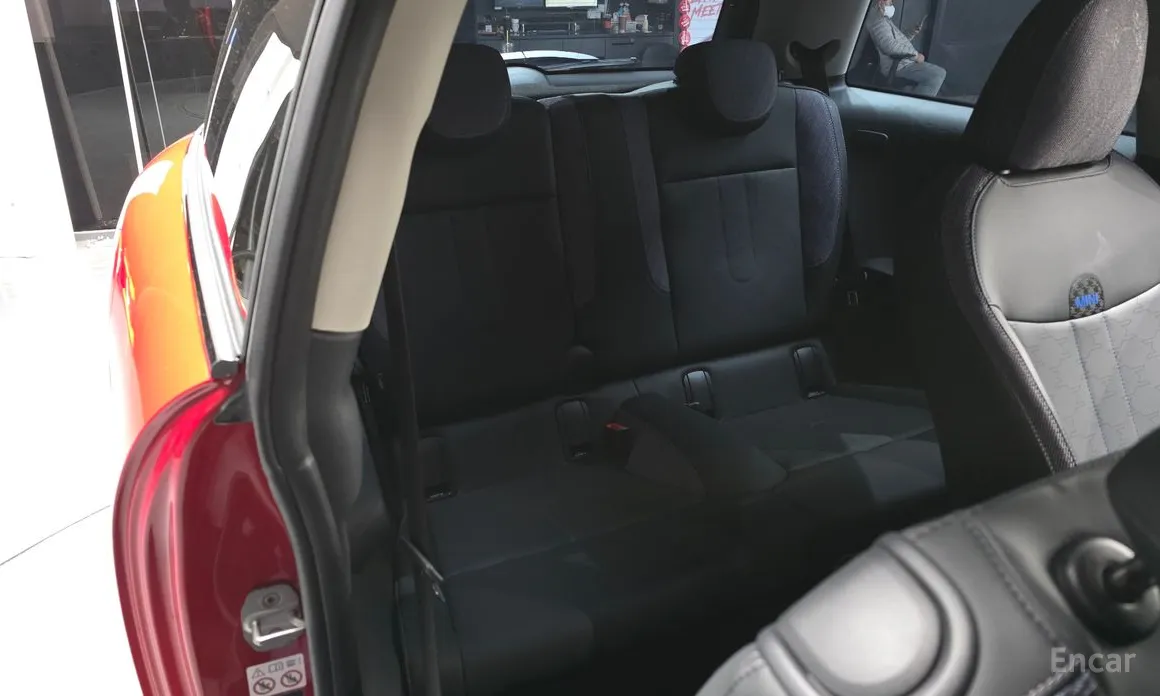 Фото 11 - Mini Cooper