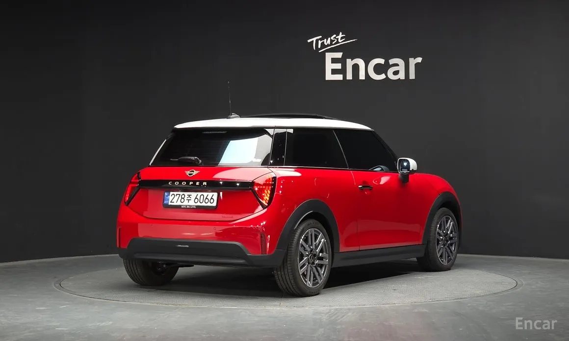 Фото 2 - Mini Cooper