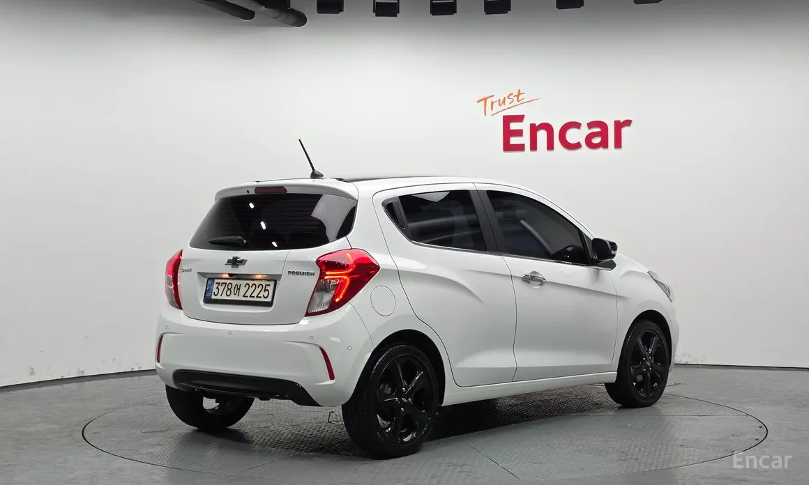 Фото 2 - Chevrolet Spark