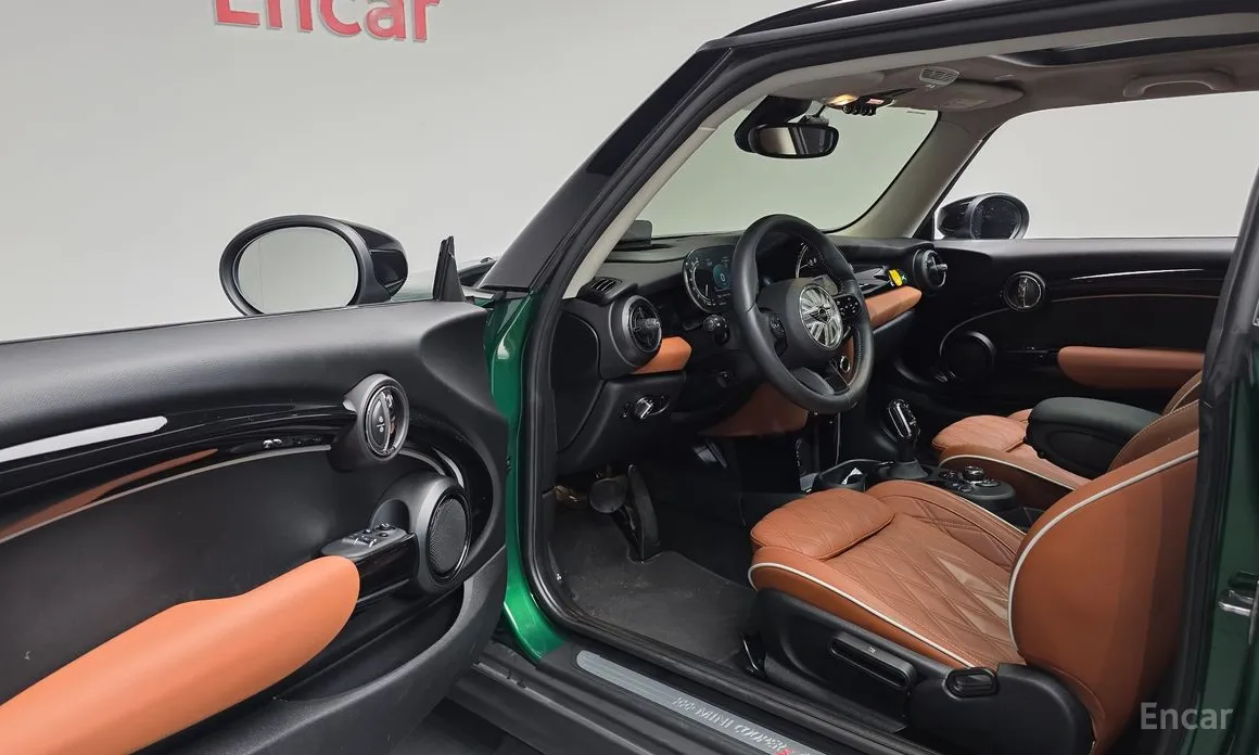 Фото 10 - Mini Cooper