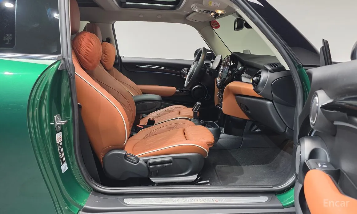 Фото 11 - Mini Cooper