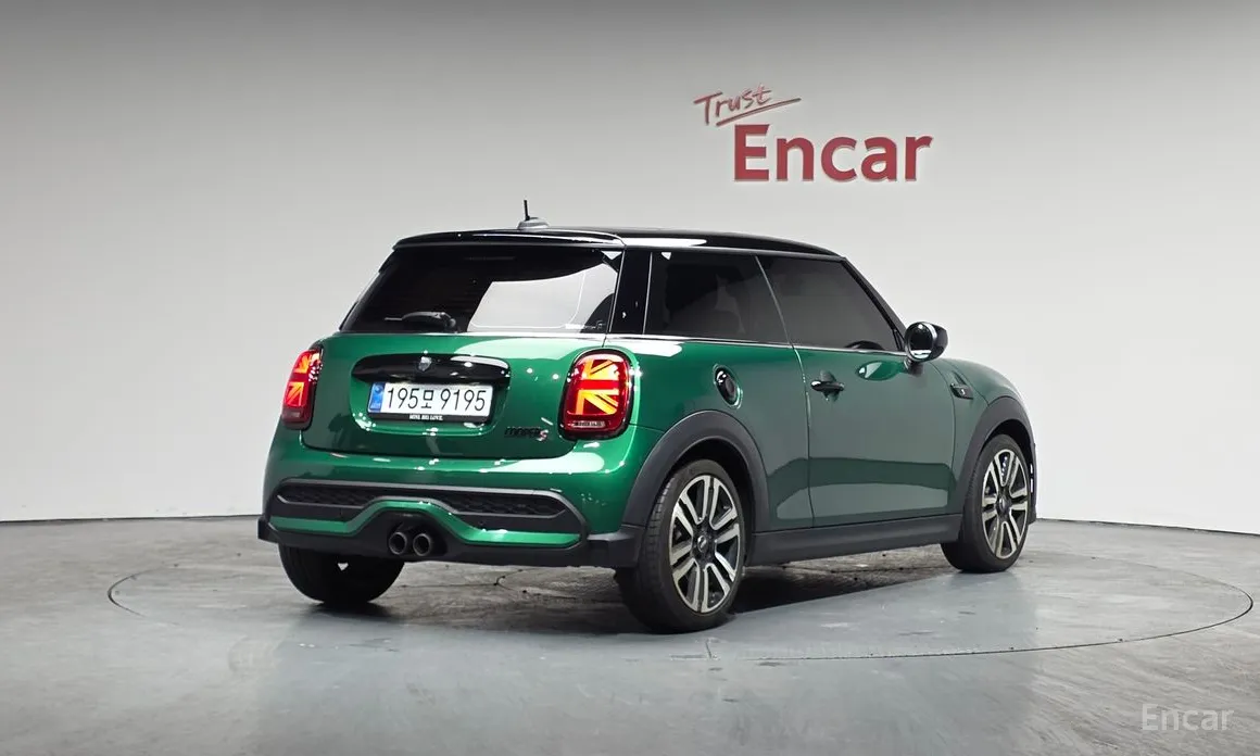 Фото 2 - Mini Cooper