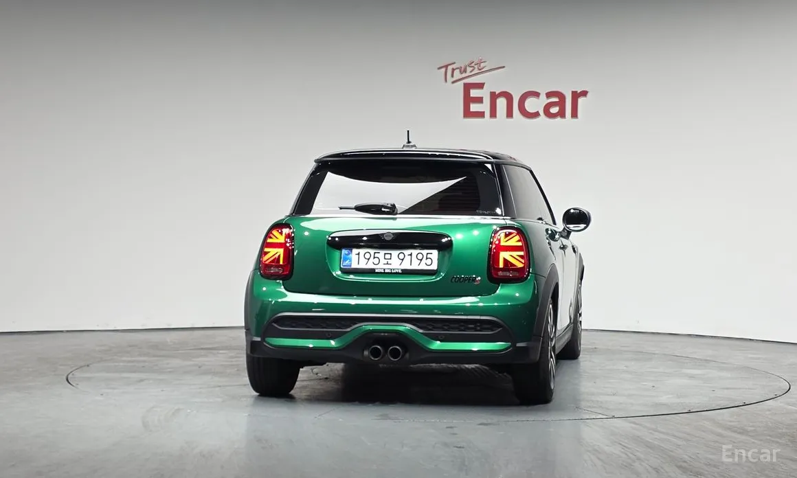 Фото 4 - Mini Cooper