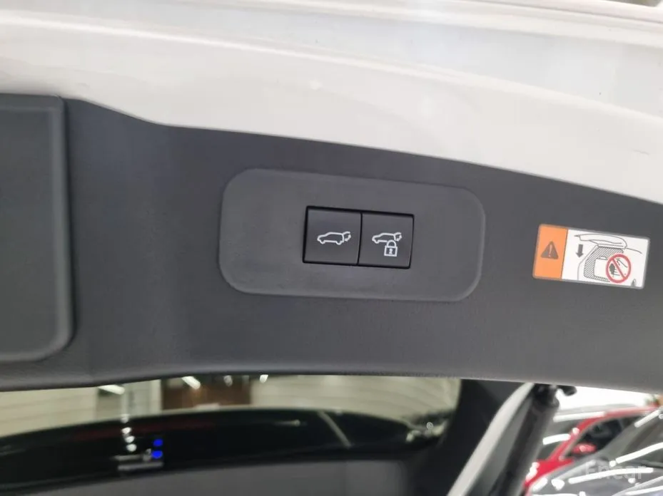 Фото 17 - Lexus NX