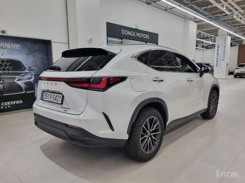 Фото 2 - Lexus NX