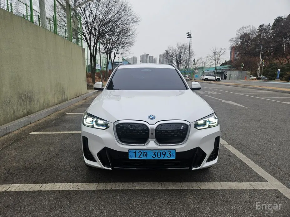 Фото 2 - BMW iX3