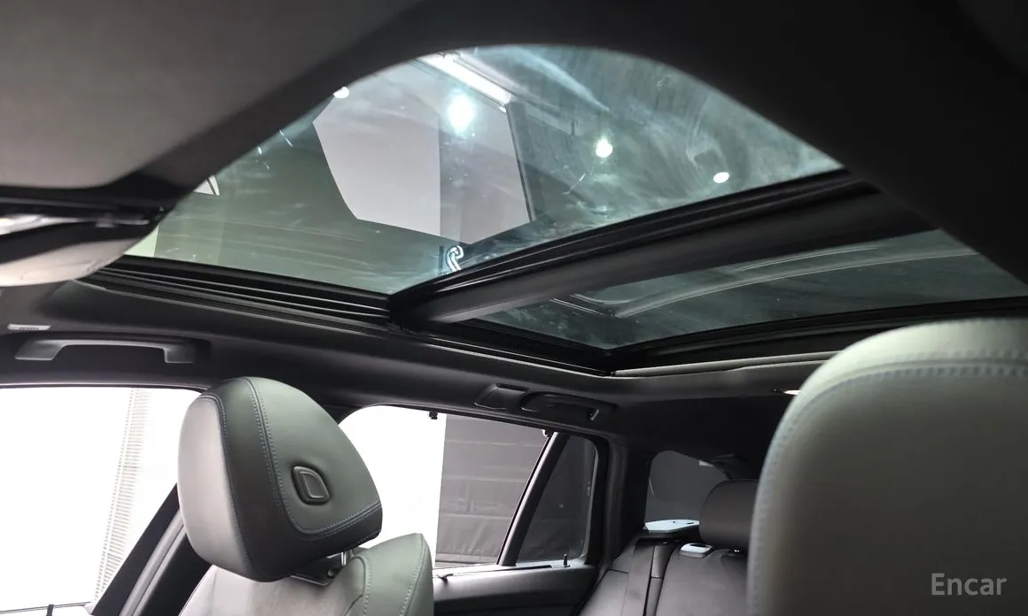 Photo 19 - BMW 3 Series