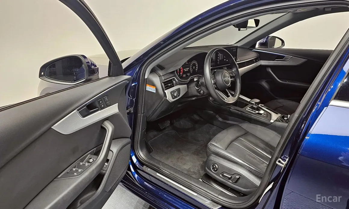 Фото 11 - Audi A4