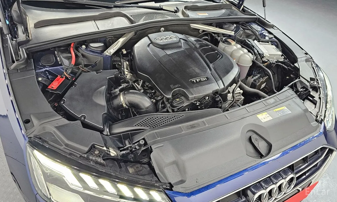 Фото 6 - Audi A4