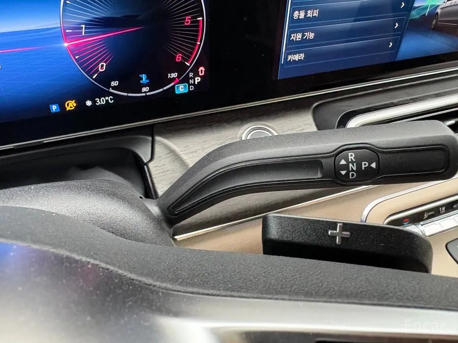 Фото 8 - Mercedes-Benz V-Class