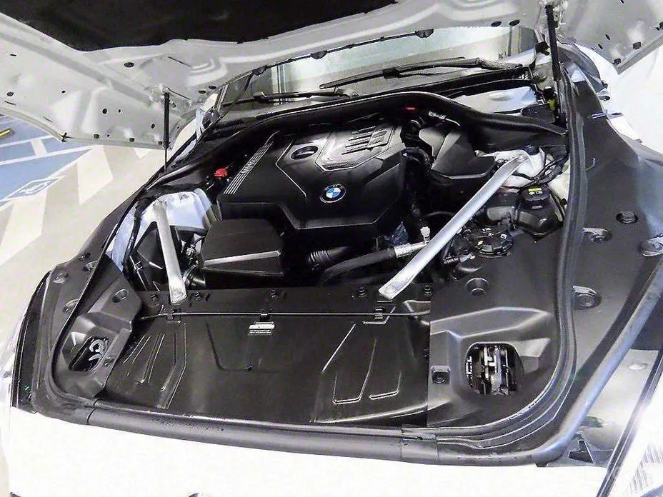 Фото 18 - BMW Z4