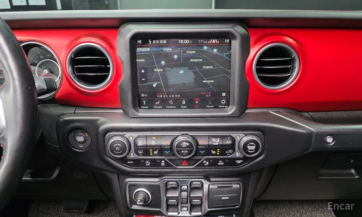 Фото 15 - Jeep Wrangler