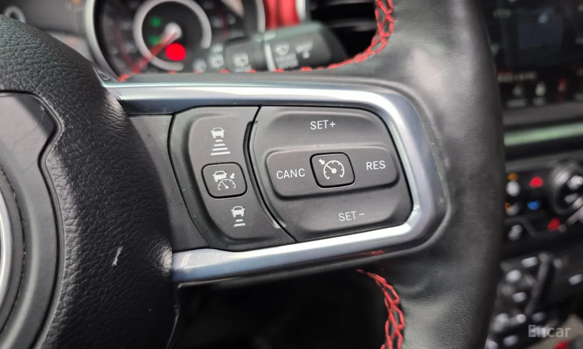 Фото 16 - Jeep Wrangler