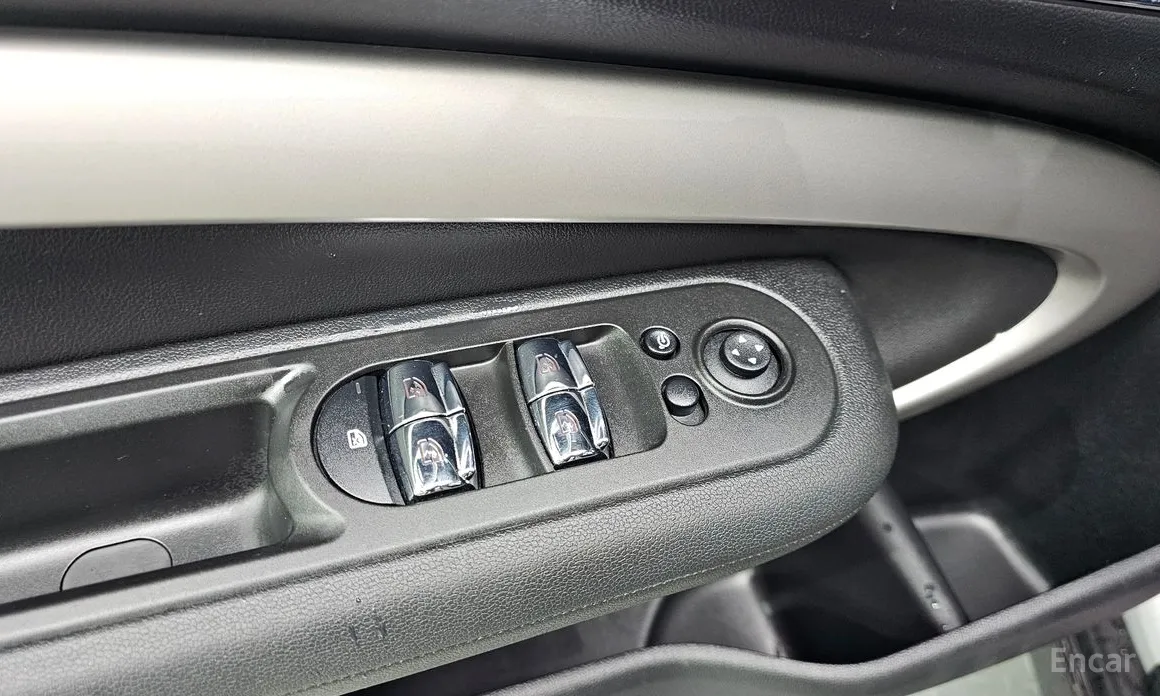 Фото 18 - Mini Clubman