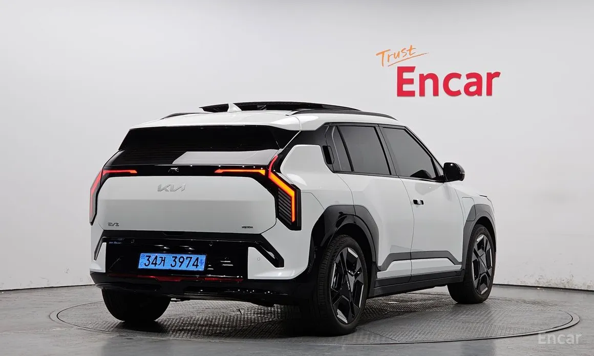 Фото 2 - Kia EV3