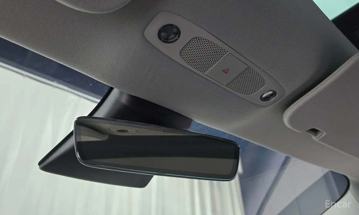 Фото 18 - Tesla Model 3