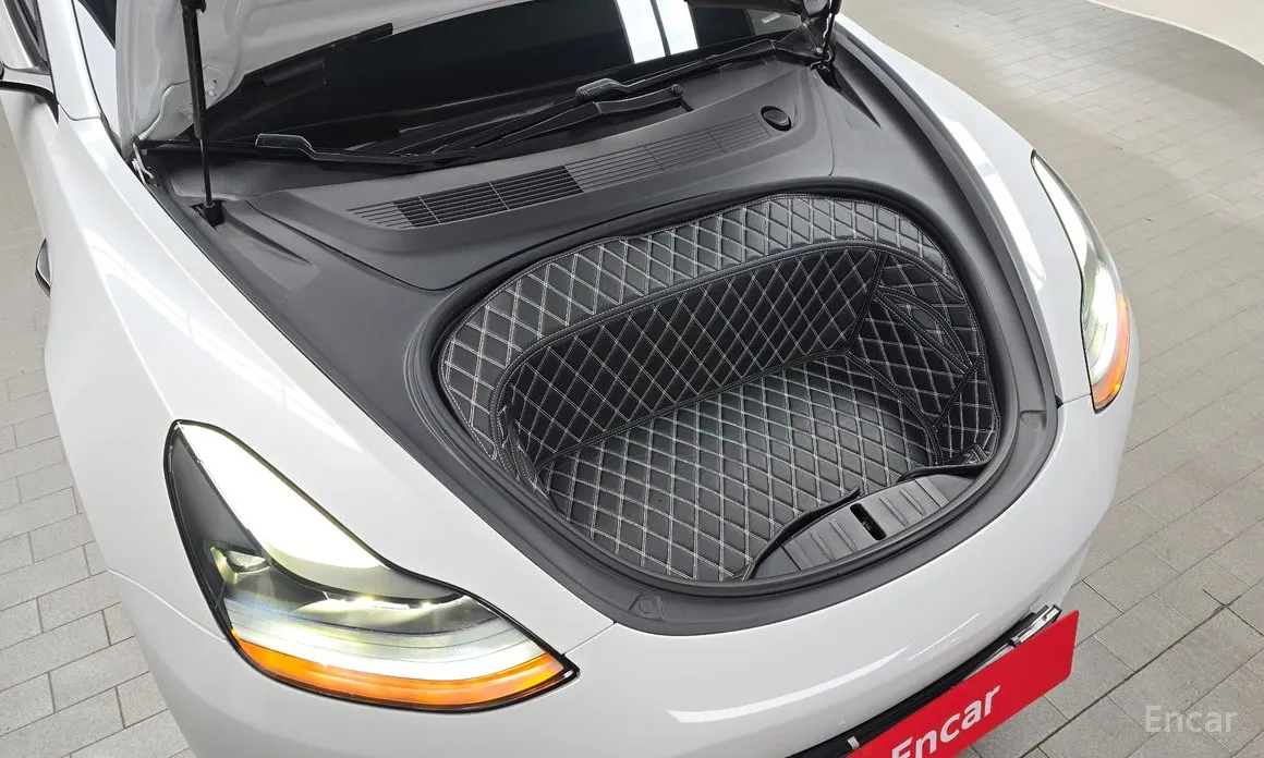 Фото 6 - Tesla Model 3