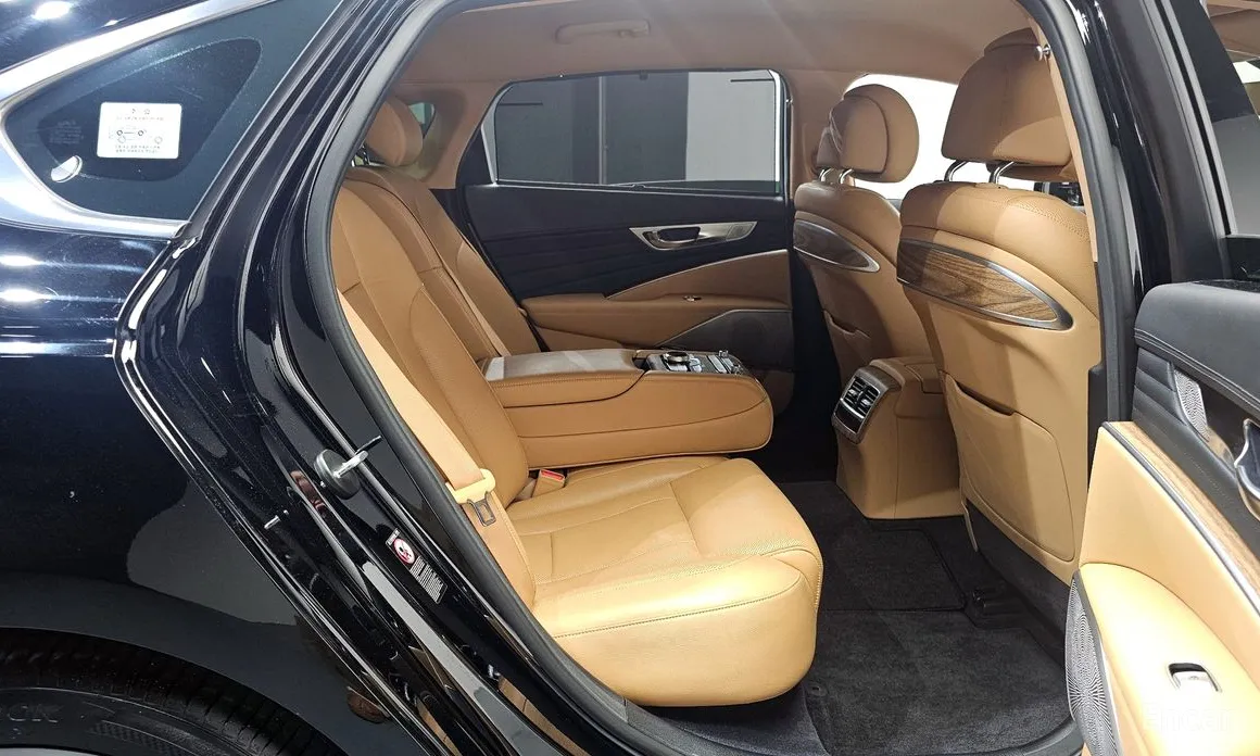 Фото 12 - Kia K9