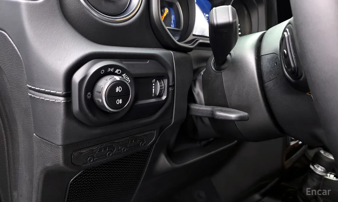 Фото 17 - Jeep Wrangler