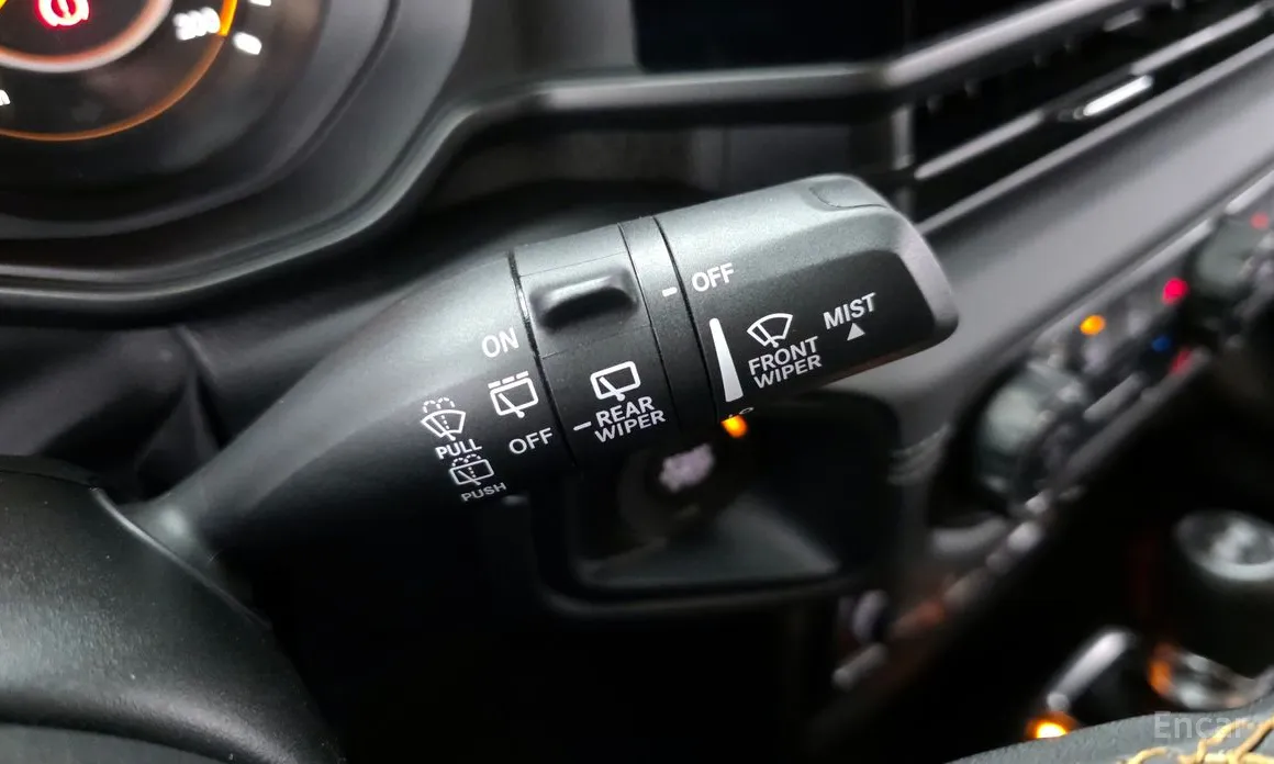 Фото 18 - Jeep Wrangler