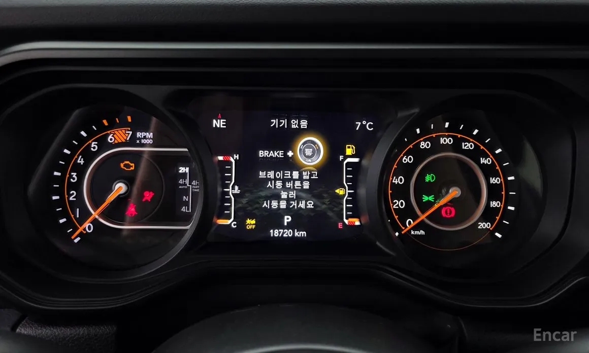 Фото 8 - Jeep Wrangler