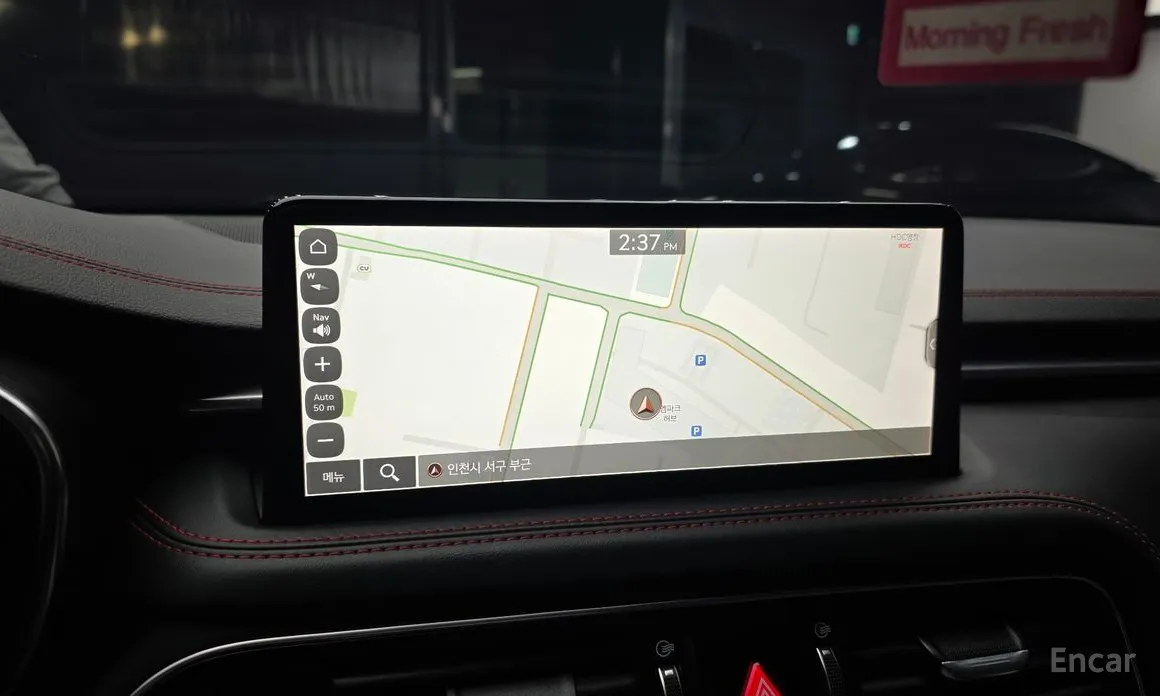 Фото 14 - Genesis G70