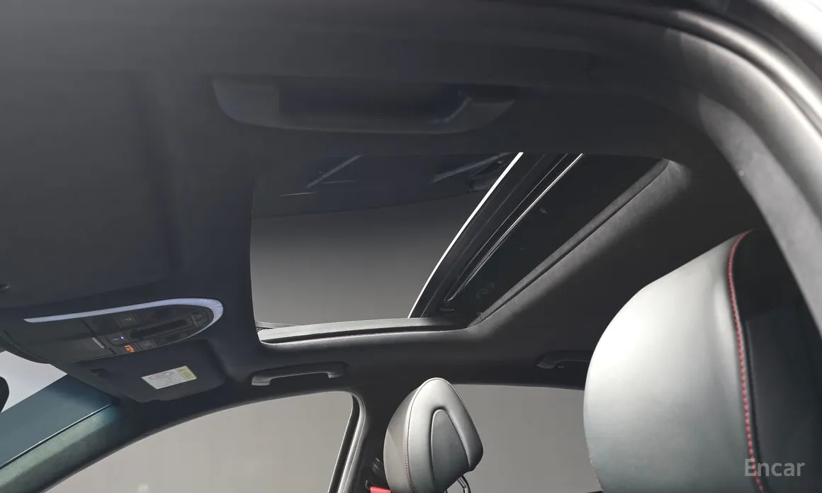 Фото 18 - Genesis G70