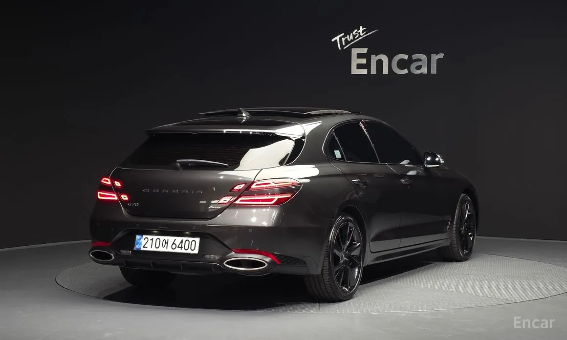 Фото 2 - Genesis G70