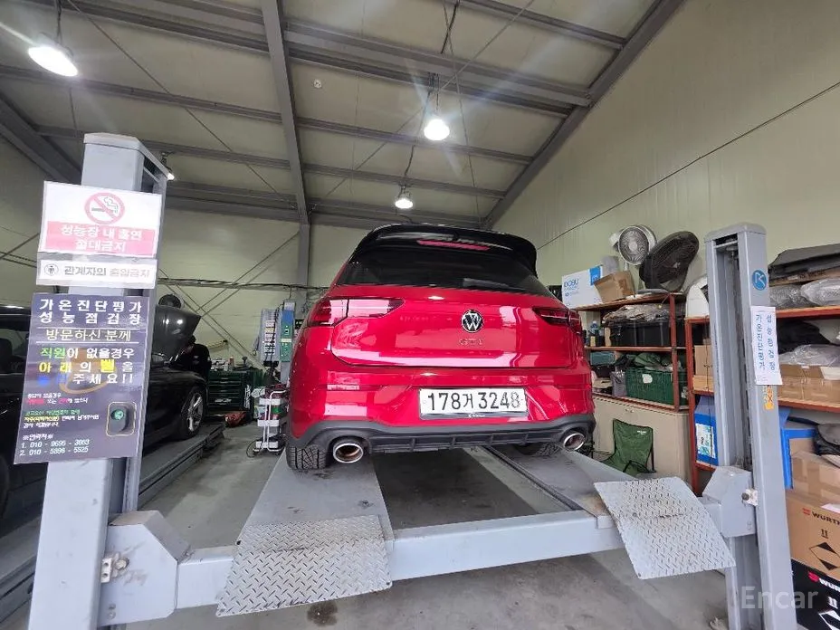 Фото 2 - Volkswagen Golf