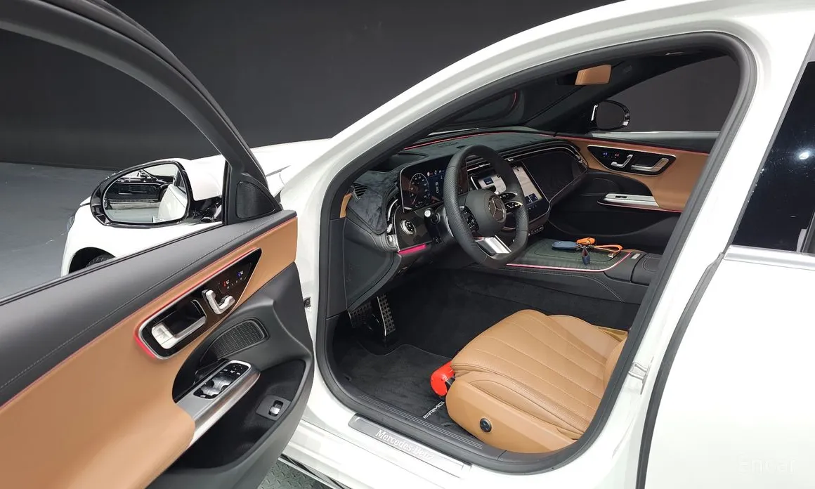 Фото 11 - Mercedes-Benz E-Class