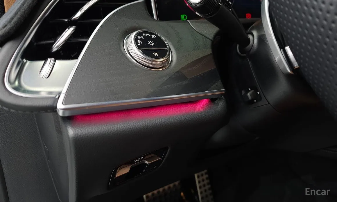 Фото 12 - Mercedes-Benz E-Class