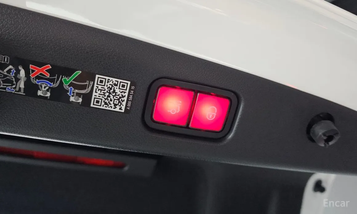 Фото 19 - Mercedes-Benz E-Class