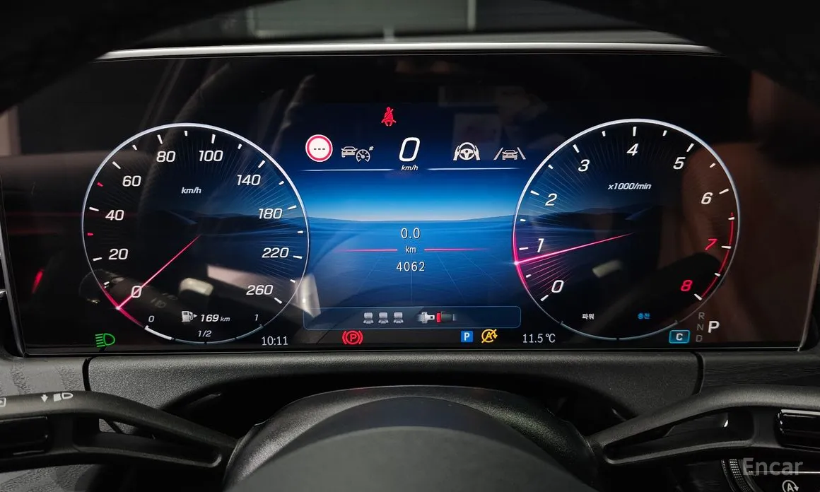 Фото 8 - Mercedes-Benz E-Class