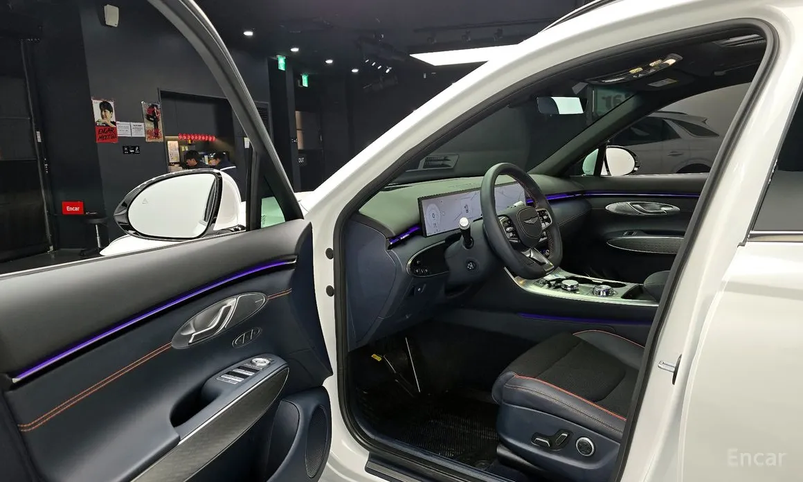 Фото 10 - Genesis GV70