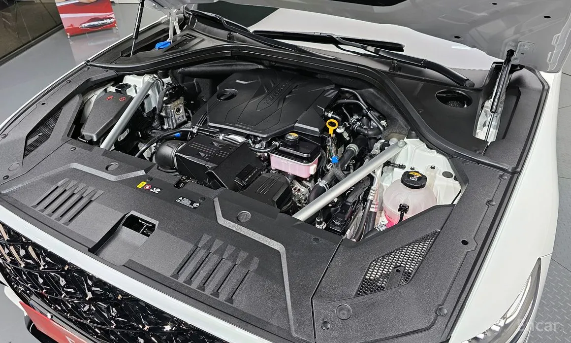 Фото 6 - Genesis GV70