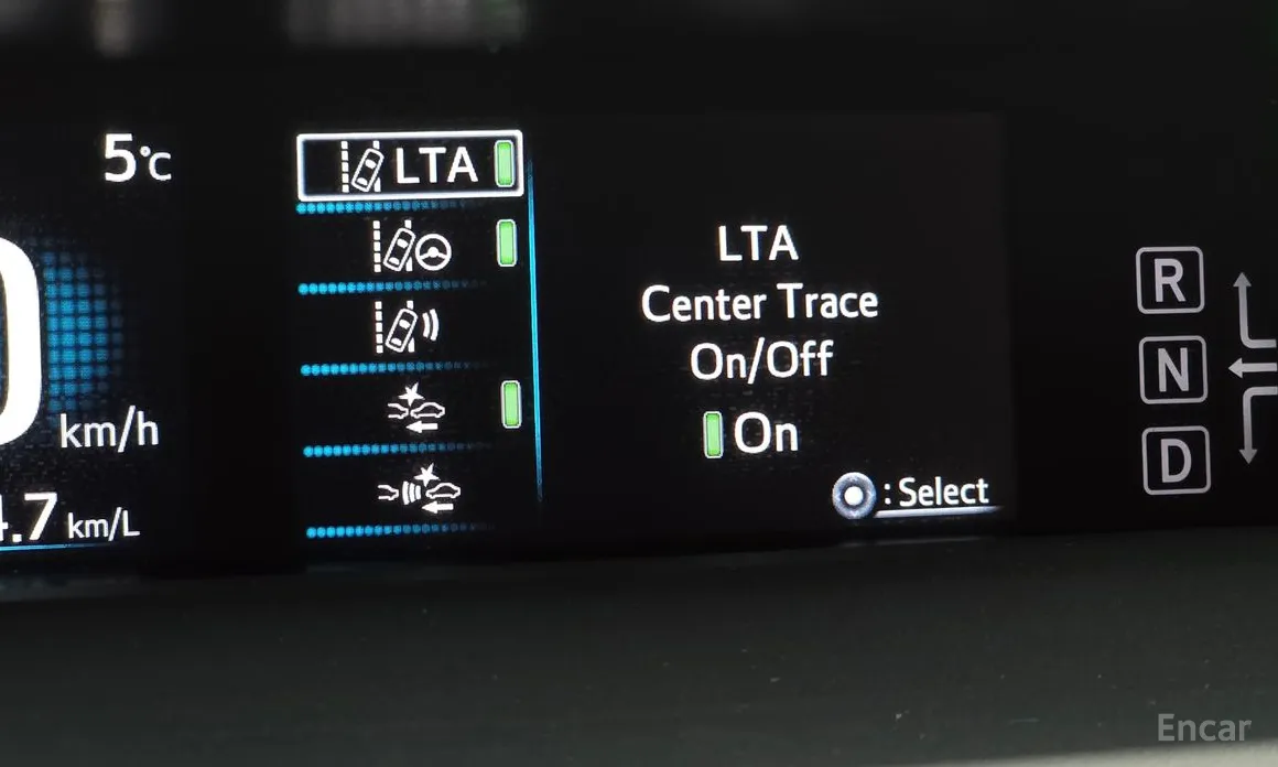 Фото 16 - Toyota Prius