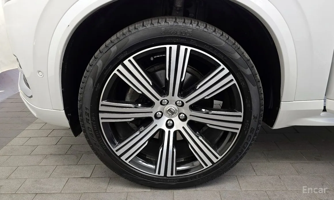 Фото 5 - Volvo XC90