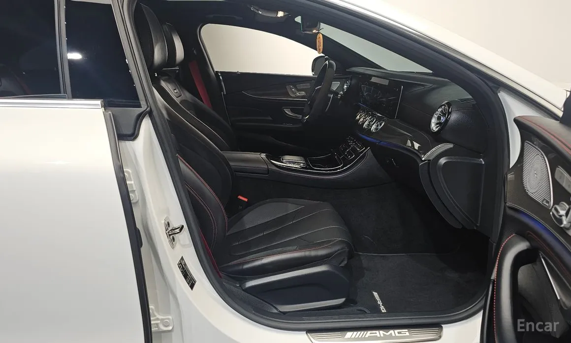 Фото 11 - Mercedes-Benz CLS-Class