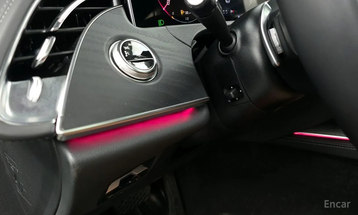 Фото 17 - Mercedes-Benz E-Class