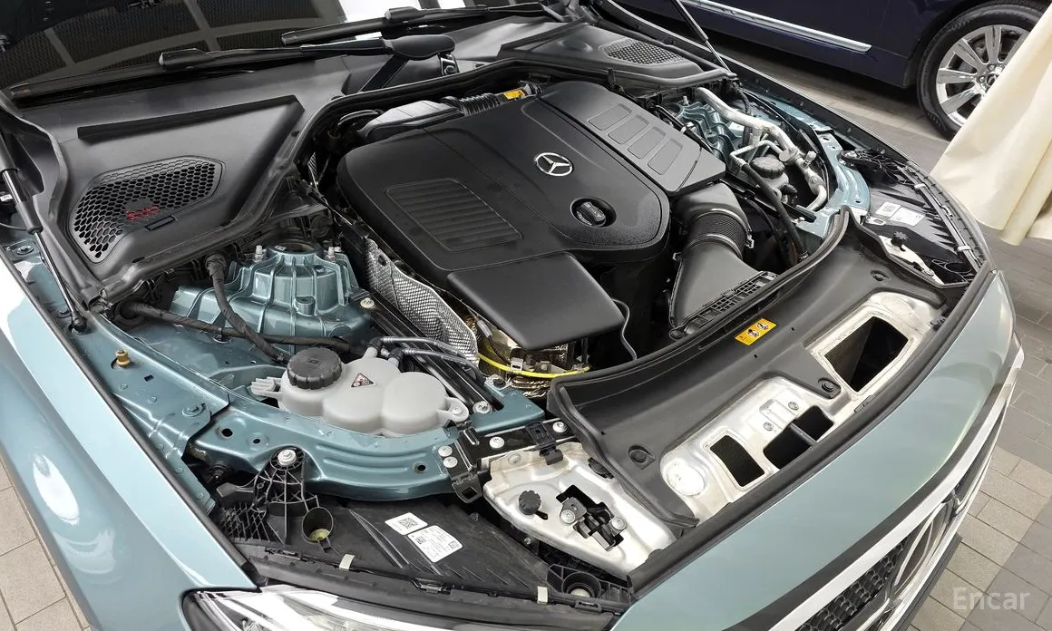 Фото 6 - Mercedes-Benz E-Class