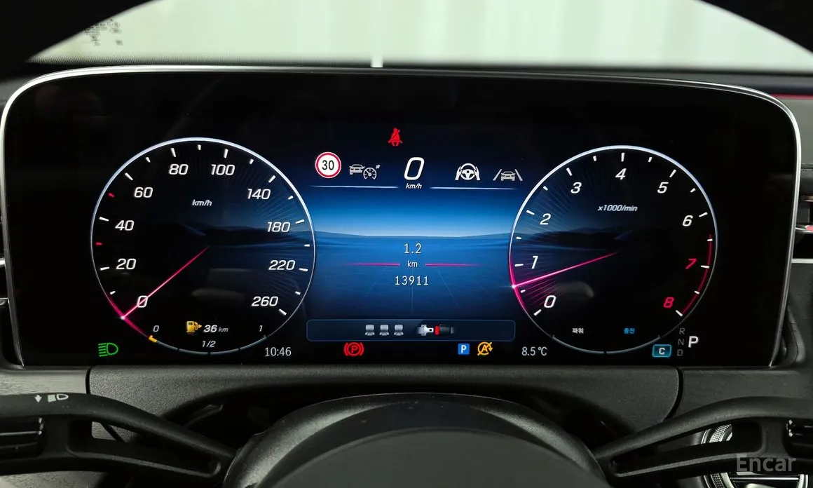 Фото 8 - Mercedes-Benz E-Class