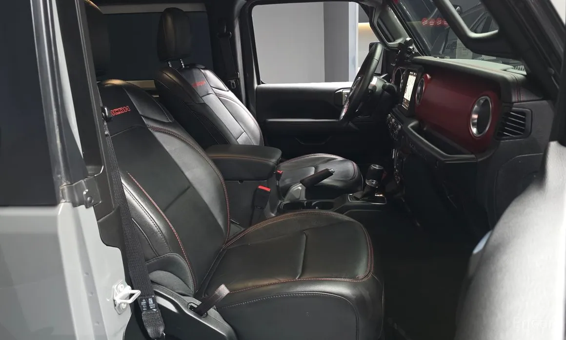 Фото 11 - Jeep Wrangler