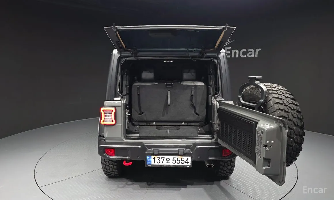 Фото 20 - Jeep Wrangler