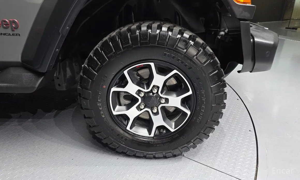 Фото 5 - Jeep Wrangler