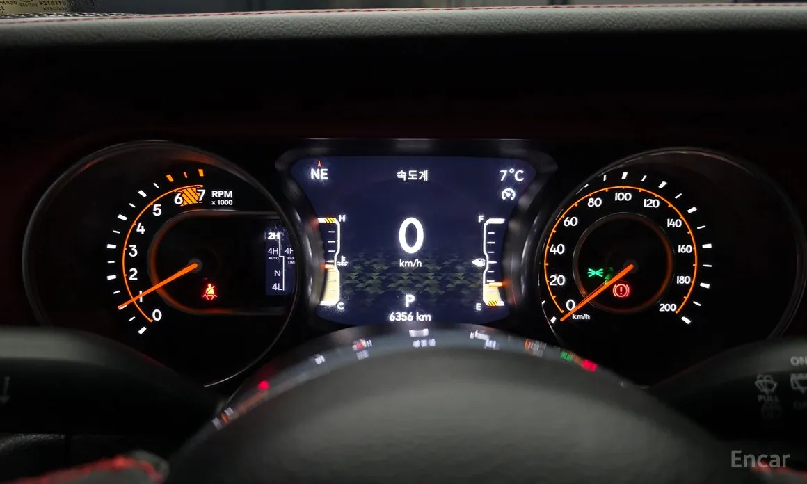 Фото 8 - Jeep Wrangler