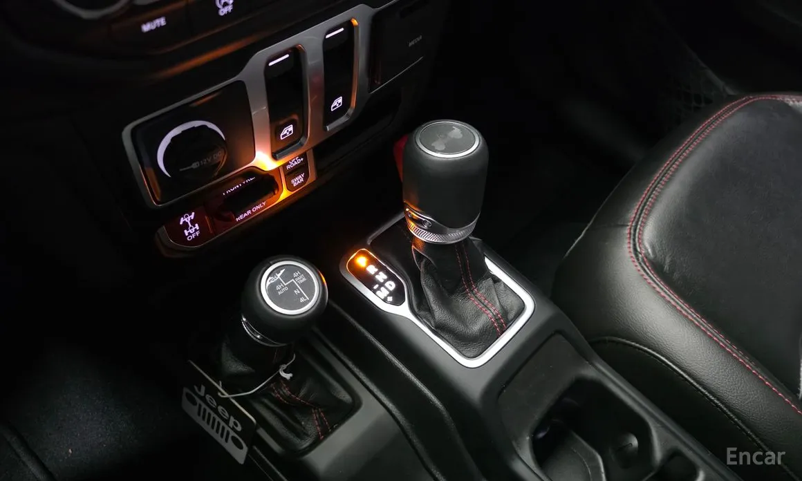 Фото 9 - Jeep Wrangler