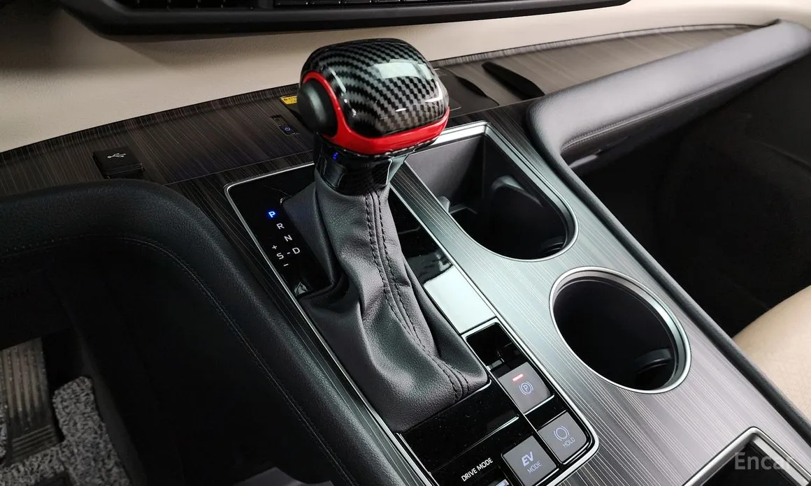 Фото 9 - Toyota Sienna